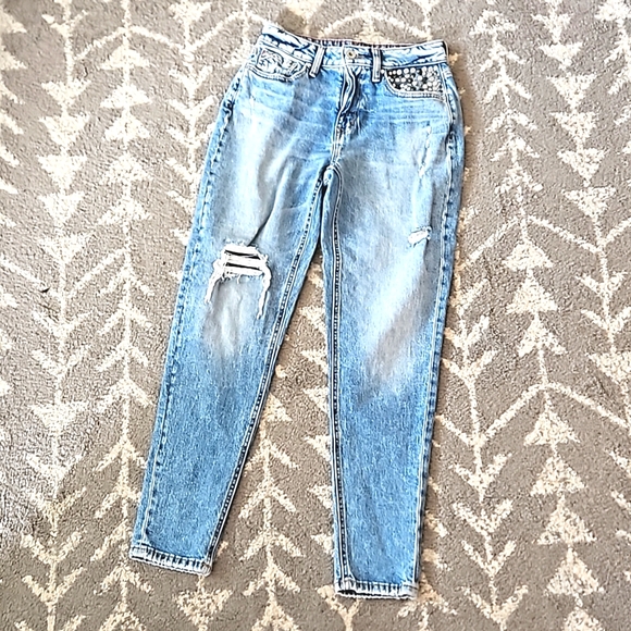 Edgely 90s taper jeans rivet detailing distressed soft jeans size 4 New - Picture 2 of 7